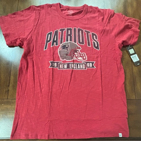 New England Patriots 47 Brand T-Shirt Adult Large New With Tags - Picture 1 of 3